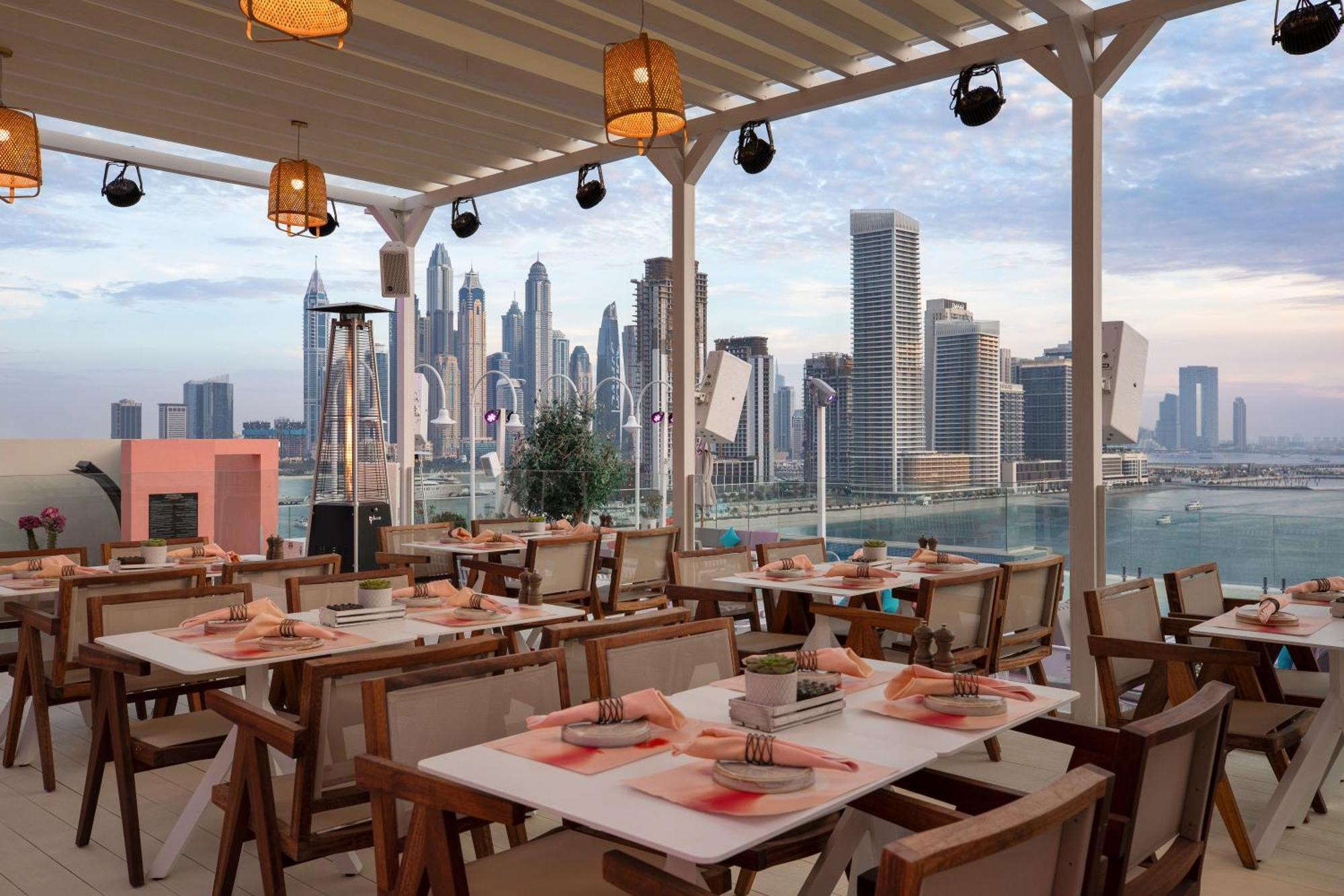 Отель Voco Dubai The Palm By Ihg Экстерьер фото